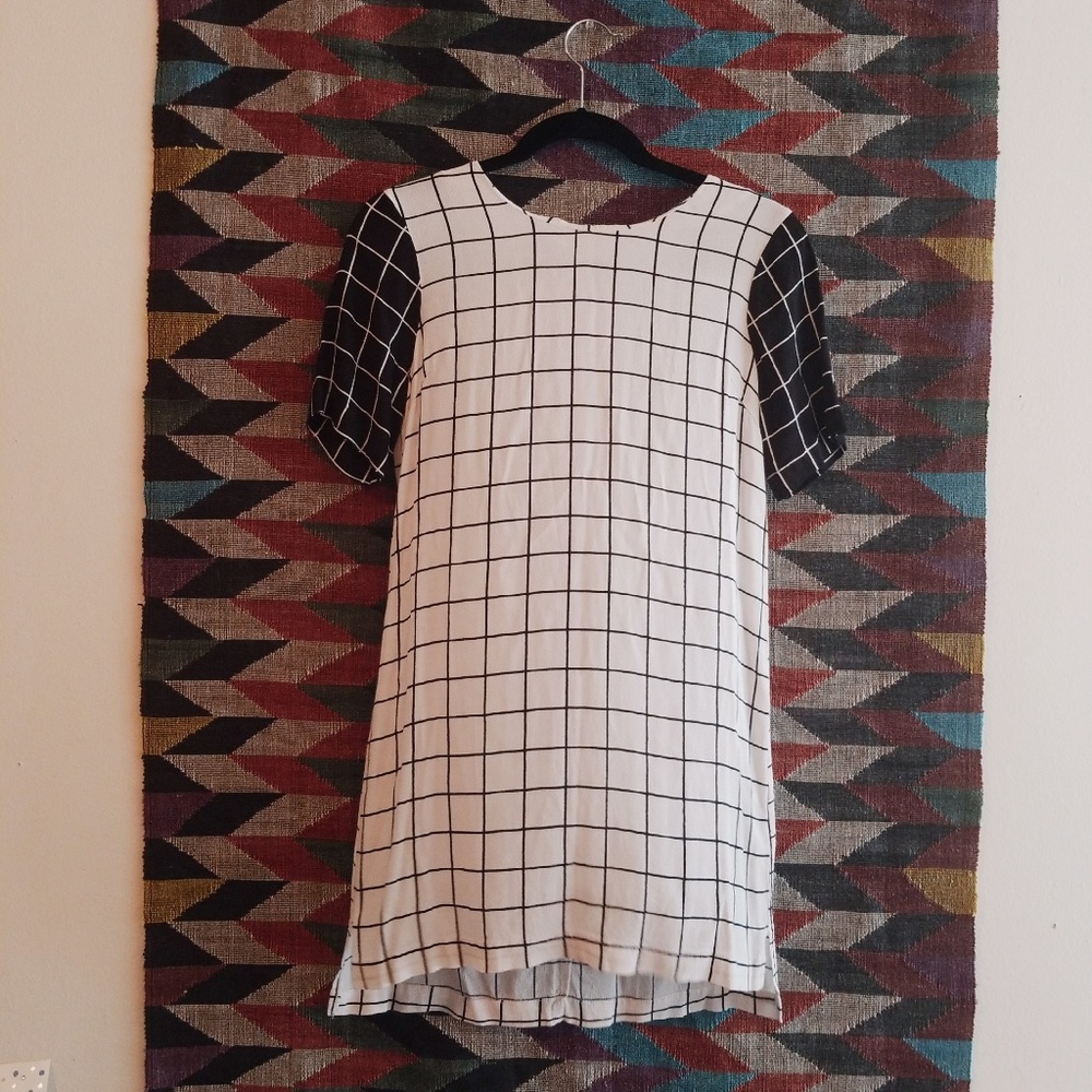 LA Hearts Contrast Grid Dress